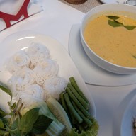 ต้นโอ๊คซีฟู๊ดแอนด์คาเฟ่