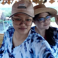 ขนมเบื้องร้านการ์ตูนในตลาดเทศบาล