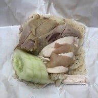 เมนูของร้าน ลั่นฟ้าข้าวมันไก่เบตง