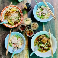 ก๋วยเตี๋ยวเอี่ยมเส็ง