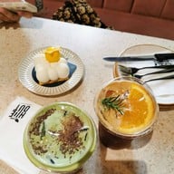 The Little House Cafe and Restaurant