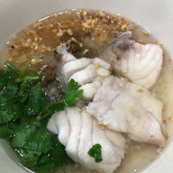 จัมโบ้ข้าวต้มปลา