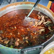 ร้านขนมจีนแม่จันทร์แพร่งนรา