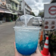 ต้นเรือน ก๋วยเตี๋ยวหมูเด้งต้มยำ กระเพราไร้น้ำมัน ตามสั่ง หมูกรอบ กาแฟ ทาวน์อินทาวน์