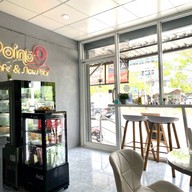 Point Cafe' & Slow bar