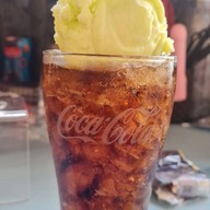 ไอครีม Rock's Scoop หมู่บ้านพระปิ่น2