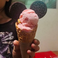 เมนูของร้าน ไอครีม Rock's Scoop หมู่บ้านพระปิ่น2