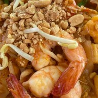 ผัดไทยไฟท์เตอร์ ผัดไทเส้นจันท์ หอยทอดแป้งกรอบ 3 รส