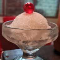 ไอครีม Rock's Scoop หมู่บ้านพระปิ่น2