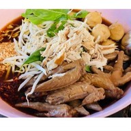 เมนูของร้าน ก๋วยเตี๋ยวไก่รักษ์กัญ&ไอติม