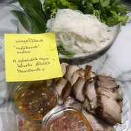 เมี่ยงดง! 명동 (ไม่แซ่บให้ตี!) หมูสามชั้นและหมูยอ