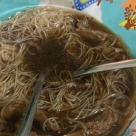 เมนูของร้าน ก๋วยเตี๋ยวในซอยbyนายเอื้อ