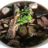 เมนูของร้าน ก๋วยเตี๋ยวเรือนายเก่ง