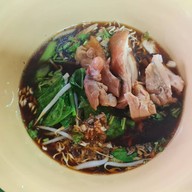 กินได้ ข้าวกับเตี๋ยว