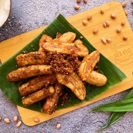 กล้วยทอด ตัวกอ