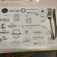 บรรยากาศ Cafe Mademoiselle