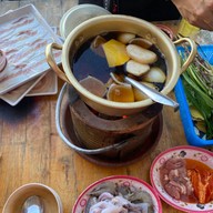 ติดมันส์ บุฟเฟ่ต์ปิ้งย่างกระทะร้อน บางบอน