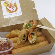 เปาะเปี๊ยะสกุลเฉิน ตลาดธนบุรี