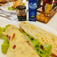 เมนูของร้าน Cafe Mademoiselle