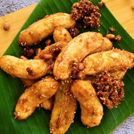 กล้วยทอด ตัวกอ