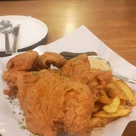 เมนูของร้าน Henryfry Fried Chicken ไก่ทอด เจริญกรุง