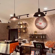 เดอบัวตอง คาเฟ่
