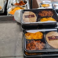 เมนูของร้าน ก๋วยเตี๋ยวเรือบางกร่างลุงต๋อย