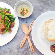 "เซียน" ข้าวไข่ข้น อ่อนนุช