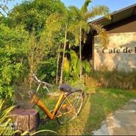 หน้าร้าน ผัดไทยรสเจ็บ (คาเฟ่เดอแฟง)  บางบอน