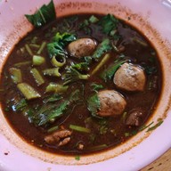 เมนูของร้าน ก๋วยเตี๋ยวเรือบางกร่างลุงต๋อย