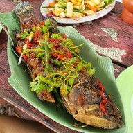 เล็กท่าวัง