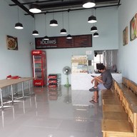 บรรยากาศ กะเพราริช มิตรมาเก็ต