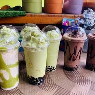 ส้มตำ ยำ แซบๆ ร้านรอบดึก เปิดแค่กลางคืน เครื่องดื่ม ชานม -