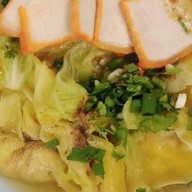 ลุงพันธ์ - ป้านงค์ อาหารตามสั่ง ก๋วยเตี๋ยว กาดวรุณ