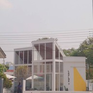 หน้าร้าน Lapine Cafe