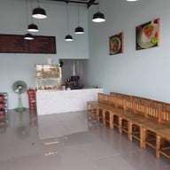 บรรยากาศ กะเพราริช มิตรมาเก็ต