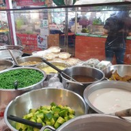 ข้าวแกงลุงจันทร์ ตลาดนัดข้างเขตลาดพร้าว