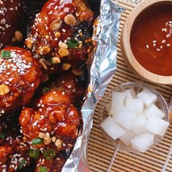 Huk chicken ไก่ทอดซอสเกาหลี