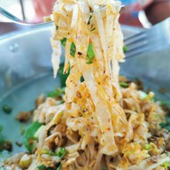 ป้าน้อย หมี่ยำไทย