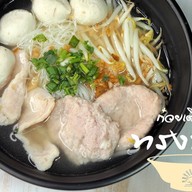 ก๋วยเตี๋ยวหมูทรงพลัง PTT วัดพันท้าย