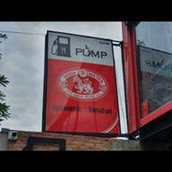 Pump Cafe' Station