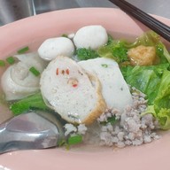 เมนูของร้าน เตี๋ยวปลาชามเปล ปากช่อง
