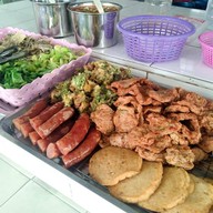 เมนูของร้าน ข้าวแกงแม่ลำพึง