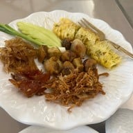 เมนูของร้าน สวนกุหลาบ ซอยอารีย์