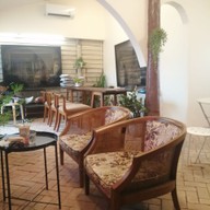 บรรยากาศ Must Cha Cafe