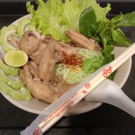 ก๋วยเตี๋ยวไก่รักษ์กัญ&ไอติม