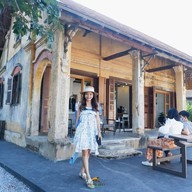 หน้าร้าน 76A The Club