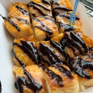 อดัม ไมโลดิบ นมสดปั่น ขนมปังปิ้ง ซอยเนินพลับหวาน