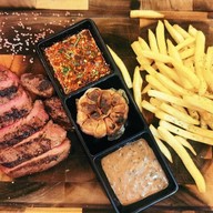 เมนูของร้าน 300 Grams Butcher and Restaurant