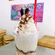 อดัม ไมโลดิบ นมสดปั่น ขนมปังปิ้ง ซอยเนินพลับหวาน